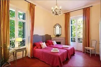 Place Vauban Cannes 0*,